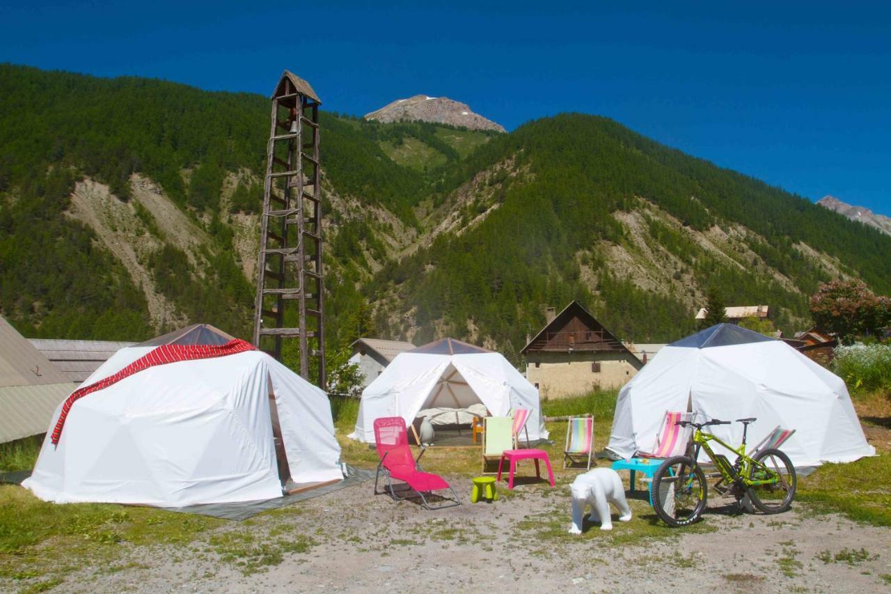 Готель Les Domes Du Chalet Viso Арв'є Екстер'єр фото